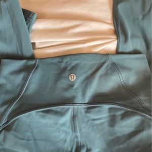 size 6 lululemon leggings